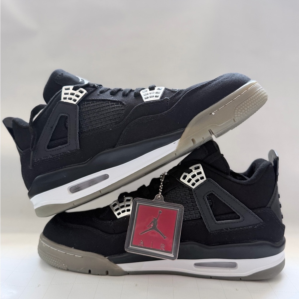 Jordan Men's Black and Grey Sneakers